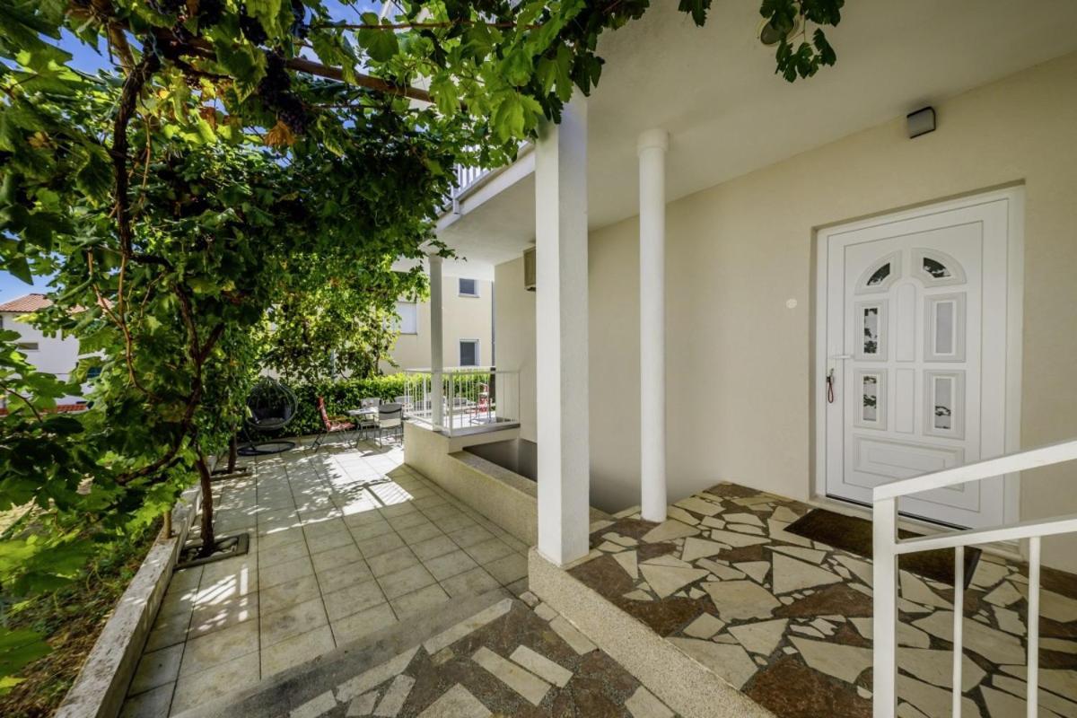 Ani In Trogir * Mittel-Dalmatien Hotel Donji Seget Exterior photo