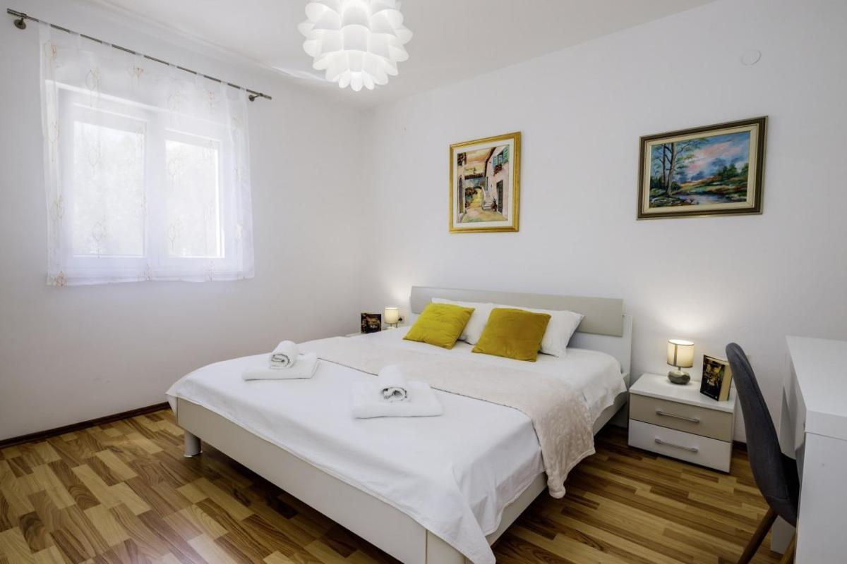 Ani In Trogir * Mittel-Dalmatien Hotel Donji Seget Exterior photo