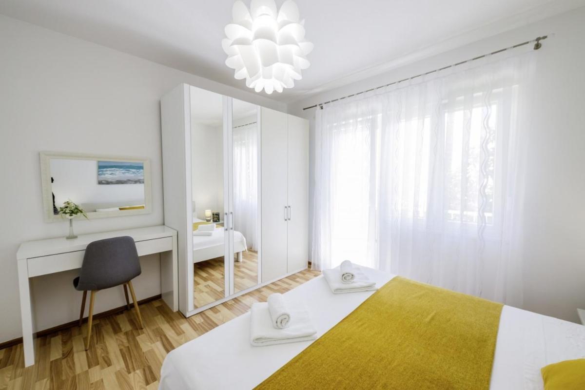 Ani In Trogir * Mittel-Dalmatien Hotel Donji Seget Exterior photo
