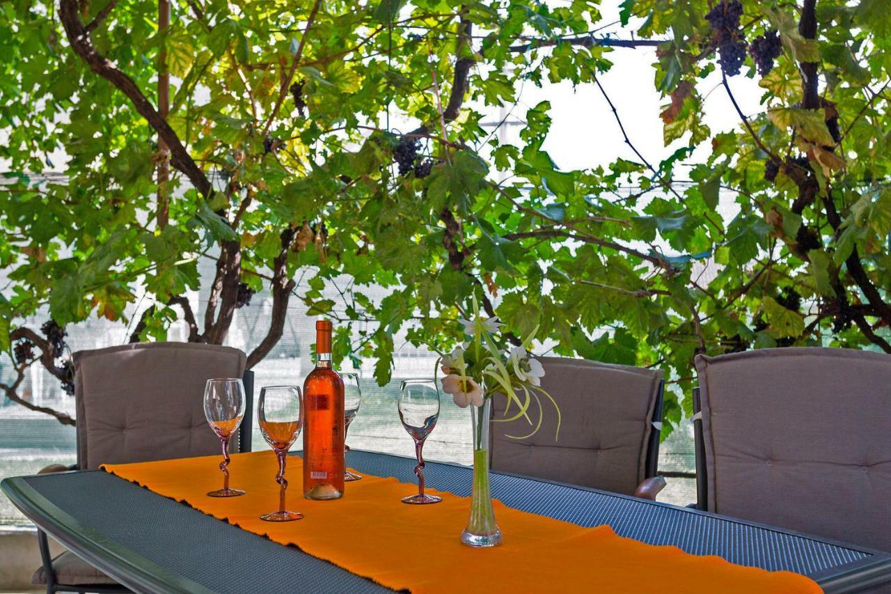 Ani In Trogir * Mittel-Dalmatien Hotel Donji Seget Exterior photo